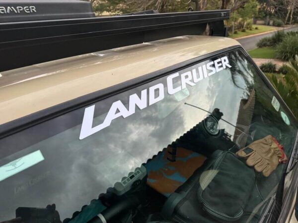 Landcruiser decal windscreen white