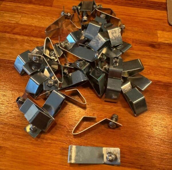 Wheel cap clips each
