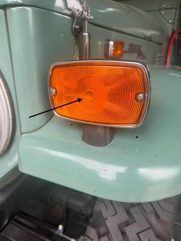 Indicator upright fender left and right each