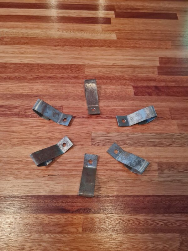 Spring steel clips for wheelcaps each 6 per wheel